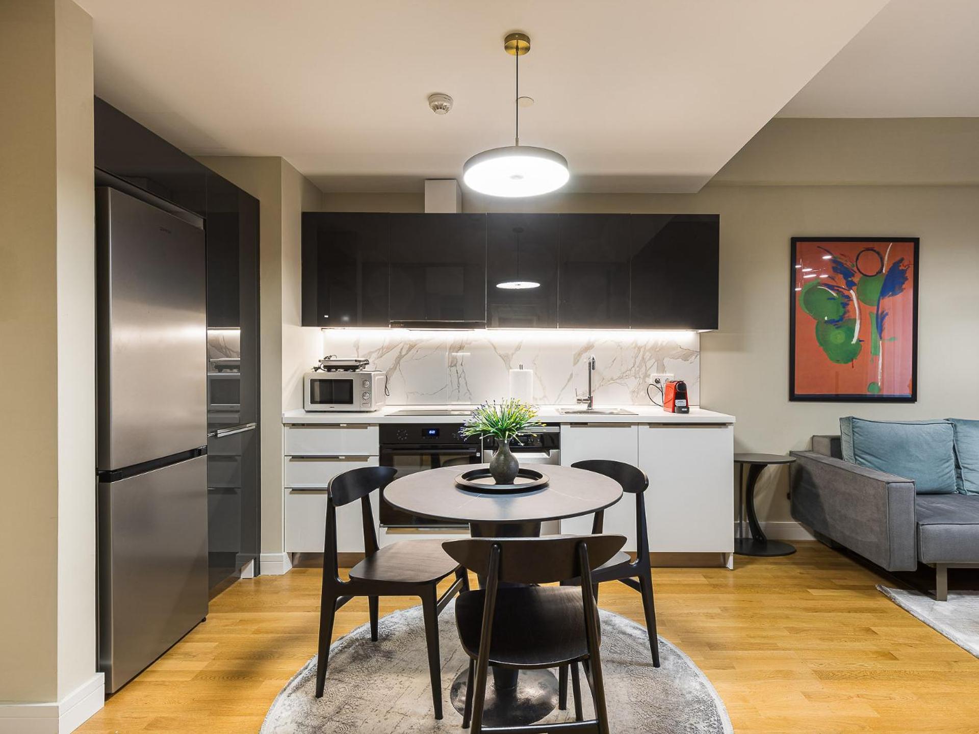 Urban Oasis Diamond 16th Floor , Center, Free Private Parking